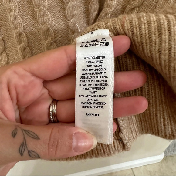 Cupcakes & Cashmere Champagne Vest - Picture 5 of 5